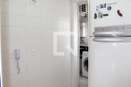 Apartamento à venda com 104m², 2 quartos e 2 vagas Apartamento à venda com 104m², 2 quartos e 2 vagasCozinha