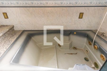 Casa para alugar com 251m², 3 quartos e 3 vagas Casa para alugar com 251m², 3 quartos e 3 vagasBanheiro