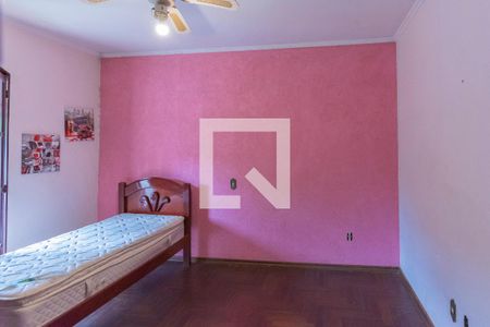 Casa para alugar com 251m², 3 quartos e 3 vagas Casa para alugar com 251m², 3 quartos e 3 vagasQuarto 1