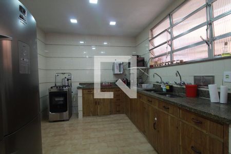 Casa de condomínio à venda com 180m², 5 quartos e NaN vagas Casa de condomínio à venda com 180m², 5 quartos e NaN vagasCozinha