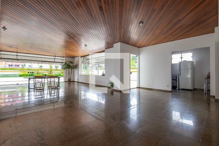 Apartamento à venda com 130m², 3 quartos e 2 vagas Apartamento à venda com 130m², 3 quartos e 2 vagasSalão de Festas