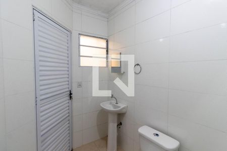 Casa para alugar com 35m², 1 quarto e sem vaga Casa para alugar com 35m², 1 quarto e sem vagaBanheiro