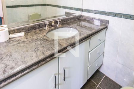 Apartamento à venda com 182m², 3 quartos e 3 vagas Apartamento à venda com 182m², 3 quartos e 3 vagasBanheiro do Quarto 2