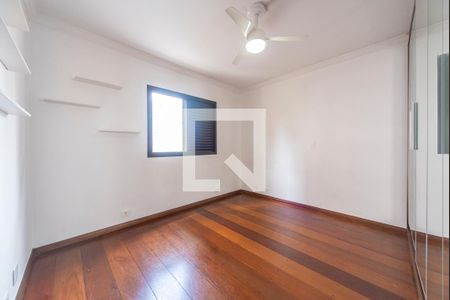 Apartamento à venda com 182m², 3 quartos e 3 vagas Apartamento à venda com 182m², 3 quartos e 3 vagasQuarto 1