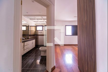 Apartamento à venda com 182m², 3 quartos e 3 vagas Apartamento à venda com 182m², 3 quartos e 3 vagasQuarto 1