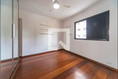 Apartamento à venda com 182m², 3 quartos e 3 vagas Apartamento à venda com 182m², 3 quartos e 3 vagasQuarto 1