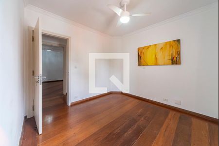 Apartamento à venda com 182m², 3 quartos e 3 vagas Apartamento à venda com 182m², 3 quartos e 3 vagasQuarto 2