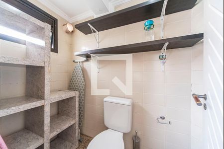 Apartamento à venda com 182m², 3 quartos e 3 vagas Apartamento à venda com 182m², 3 quartos e 3 vagasBanheiro de serviço