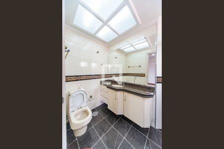 Apartamento à venda com 182m², 3 quartos e 3 vagas Apartamento à venda com 182m², 3 quartos e 3 vagasBanheiro do Quarto 3