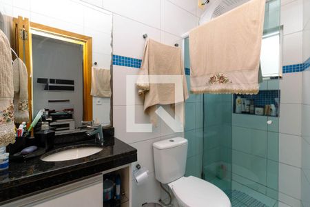 Casa à venda com 220m², 3 quartos e 5 vagasBanheiro da Suíte 1