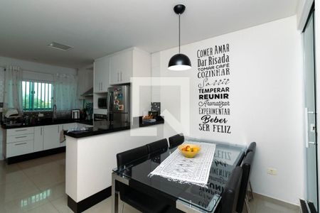 Casa à venda com 220m², 3 quartos e 5 vagasCozinha