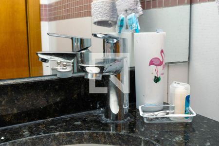 Casa à venda com 220m², 3 quartos e 5 vagasBanheiro da Suíte 2