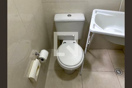 Casa de condomínio à venda com 85m², 2 quartos e 1 vaga Casa de condomínio à venda com 85m², 2 quartos e 1 vagaBanheiro da Suíte 1