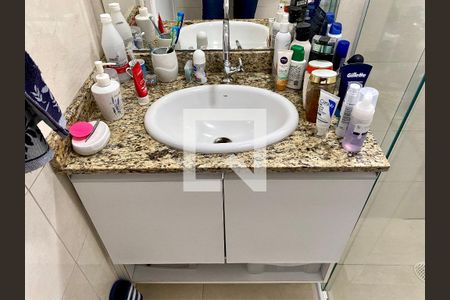 Casa de condomínio à venda com 85m², 2 quartos e 1 vaga Casa de condomínio à venda com 85m², 2 quartos e 1 vagaBanheiro da Suíte 2