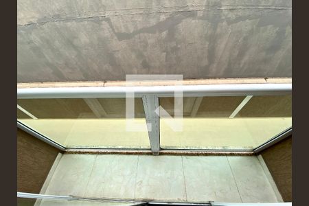 Casa de condomínio à venda com 85m², 2 quartos e 1 vaga Casa de condomínio à venda com 85m², 2 quartos e 1 vagaVaranda da Suíte 2