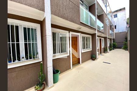 Casa de condomínio à venda com 85m², 2 quartos e 1 vaga Casa de condomínio à venda com 85m², 2 quartos e 1 vagaEntrada