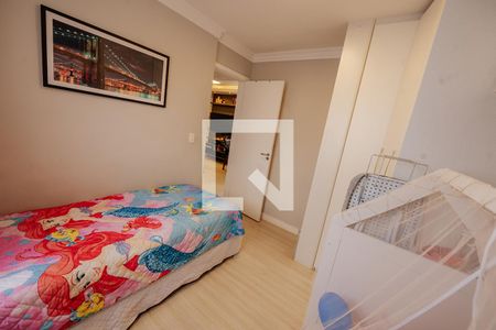 Quarto Solteiro de apartamento para alugar com 2 quartos, 44m² em Pinheirinho, Curitiba