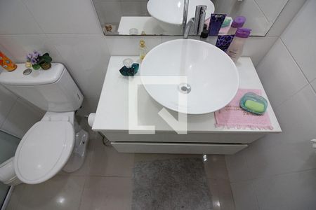 Casa à venda com 170m², 3 quartos e 2 vagasBanheiro Social