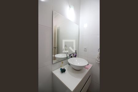 Casa à venda com 170m², 3 quartos e 2 vagasBanheiro Social