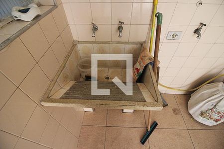 Casa à venda com 170m², 3 quartos e 2 vagasÁrea de Serviço