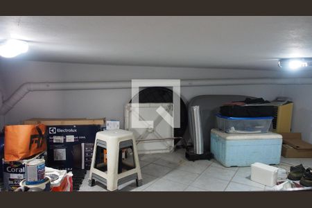 Casa à venda com 223m², 3 quartos e 2 vagasSótão