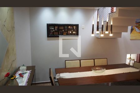 Casa à venda com 223m², 3 quartos e 2 vagasSala de Jantar