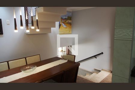 Casa à venda com 223m², 3 quartos e 2 vagasSala de Jantar