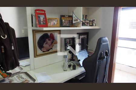 Casa à venda com 223m², 3 quartos e 2 vagasQuarto 2