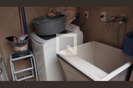 Casa à venda com 223m², 3 quartos e 2 vagasÁrea de Serviço