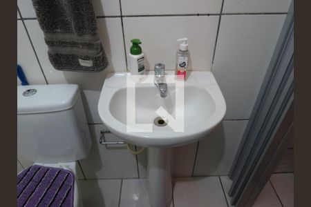 Casa à venda com 382m², 6 quartos e 2 vagasQuarto 1 Casa 2 - Banheiro