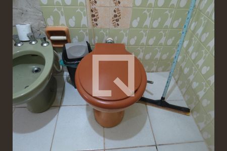 Casa à venda com 382m², 6 quartos e 2 vagasQuarto 2 Casa 1 - Banheiro - Privada