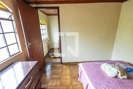 Casa à venda com 437m², 5 quartos e 2 vagasQuarto 5 / 2º andar