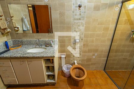 Casa à venda com 437m², 5 quartos e 2 vagasBanheiro