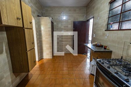 Casa à venda com 437m², 5 quartos e 2 vagasCozinha