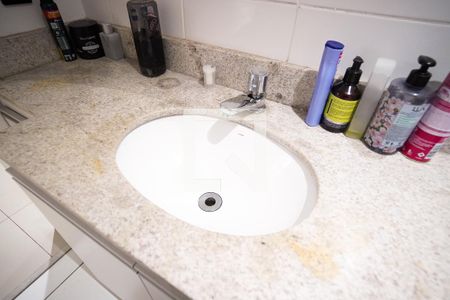 Apartamento à venda com 87m², 3 quartos e 1 vaga Apartamento à venda com 87m², 3 quartos e 1 vagaBanheiro Social