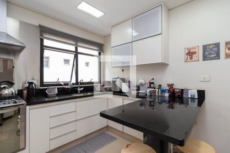 Apartamento à venda com 136m², 4 quartos e 2 vagasCozinha