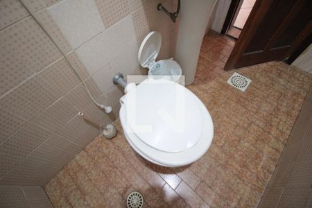 Casa à venda com 332m², 5 quartos e 3 vagasBanheiro de Serviço