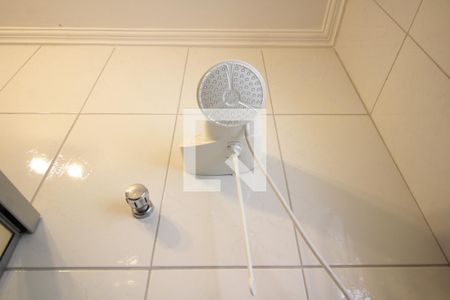 Casa à venda com 332m², 5 quartos e 3 vagasBanheiro Social