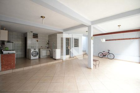 Casa à venda com 332m², 5 quartos e 3 vagasArea Gourmet