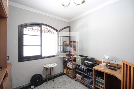 Casa à venda com 332m², 5 quartos e 3 vagasQuarto 1