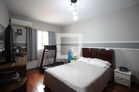 Casa à venda com 332m², 5 quartos e 3 vagasSuite 1