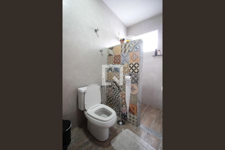 Casa à venda com 332m², 5 quartos e 3 vagasBanheiro da Suite 2