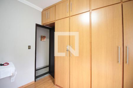 Casa à venda com 332m², 5 quartos e 3 vagasQuarto 3