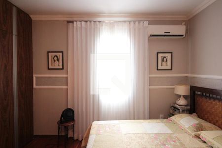 Casa à venda com 332m², 5 quartos e 3 vagasSuite 2