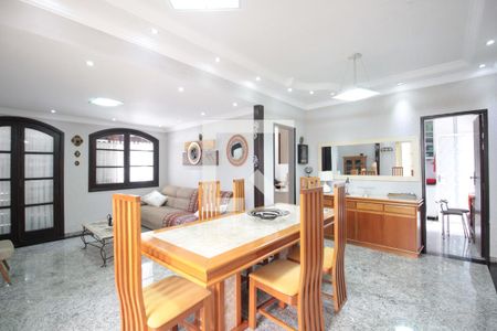 Casa à venda com 332m², 5 quartos e 3 vagasCopa