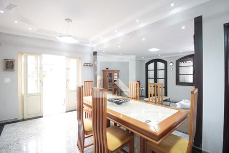 Casa à venda com 332m², 5 quartos e 3 vagasCopa