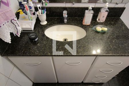 Casa à venda com 332m², 5 quartos e 3 vagasBanheiro Social