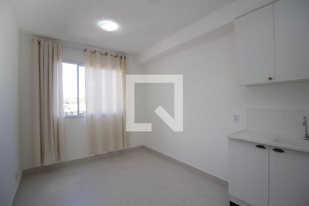 Sala/Cozinha de apartamento para alugar com 2 quartos, 33m² em Piqueri, São Paulo