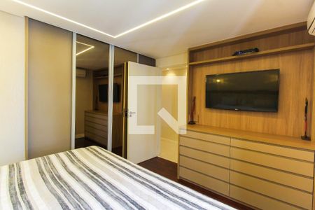 Apartamento à venda com 156m², 3 quartos e 3 vagas Apartamento à venda com 156m², 3 quartos e 3 vagasQuarto 2 - Suíte