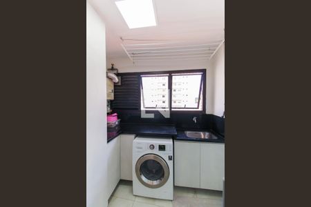 Apartamento à venda com 156m², 3 quartos e 3 vagas Apartamento à venda com 156m², 3 quartos e 3 vagasÁrea de Serviço